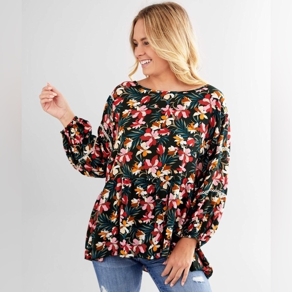 willow & root Tops - WILLOW & ROOT FLORAL WOVEN TOP